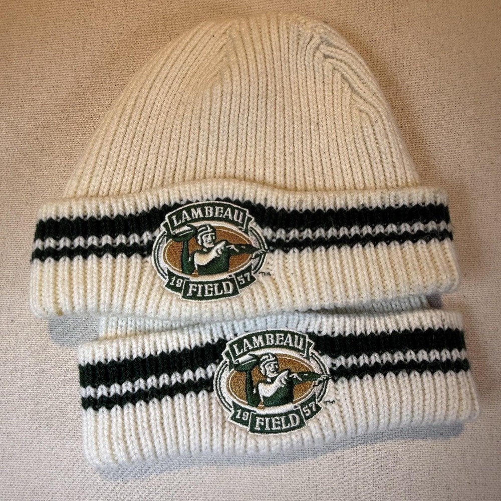 VTG Lambeau Field Green Bay Packers NFL 2 Matching Knit Winter Beanies Warm Knit